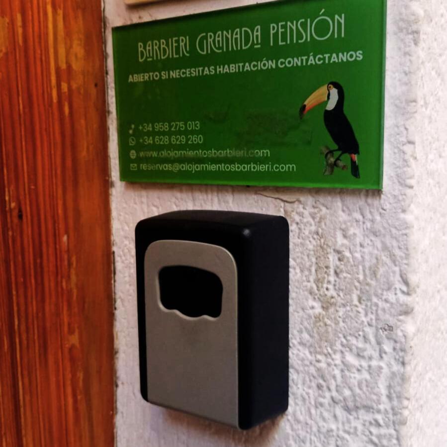 Barbieri Granada Pensión Exterior foto
