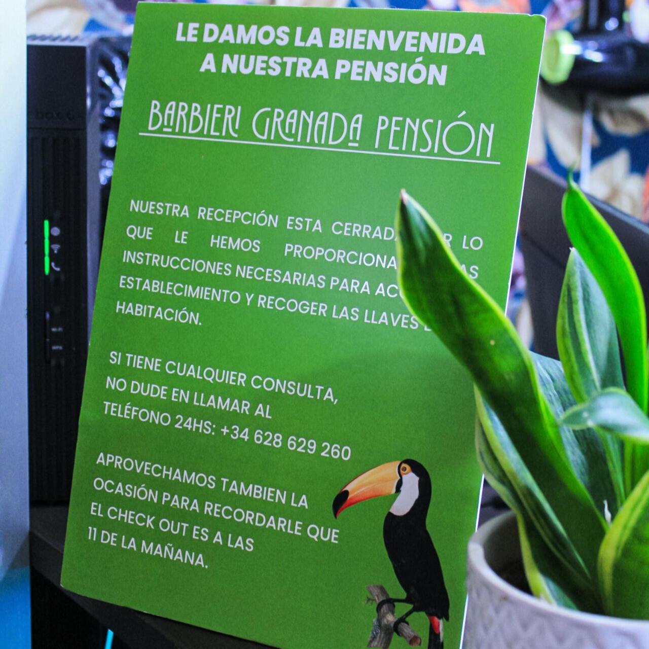 Barbieri Granada Pensión Exterior foto